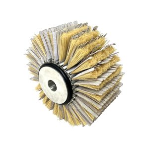 Profiled tampico sanding brush roll